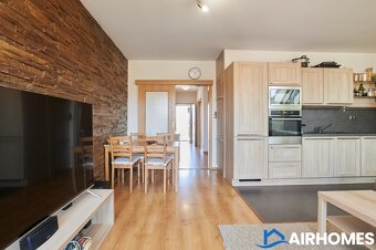 Mezonetový byt 4+kk (93.39 m²) se sdílenou zahradou (255 m²) - 4