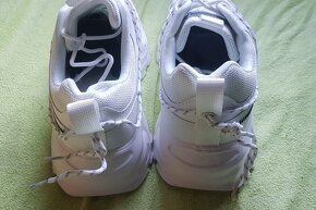 Sportovní boty, tenisky stélka 27cm - 4