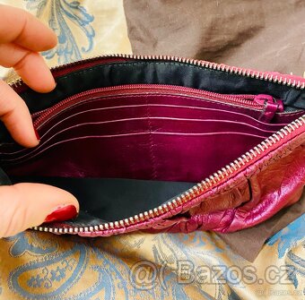 Originální Gucci kožená kabelka na zápěstí - 4