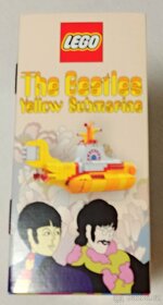 LEGO® Ideas 21306 Yellow Submarine - 4