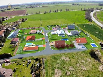 Prodej pozemku 841 m2 - 4