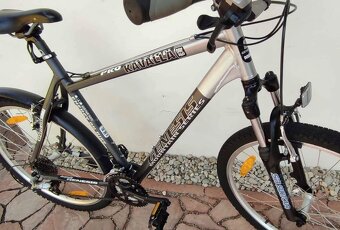 Kolo Genesis - ALU rám 21" - 4