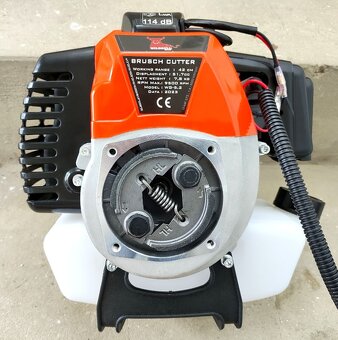 SILNÁ benzinová motorová sekačka křovinořez vyžínač 3,5kW - 4