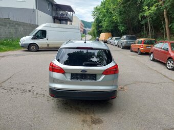 Ford Focus 1.6 16V, 88kw, rok 2015.. - 4