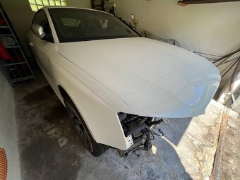 Audi RS5 4.2 V8 331kW - zadřený motor - 4