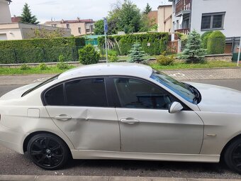 BMW rada 3 r.2005 Benzin automat 195000km - 4