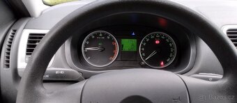 Škoda Roomster 1.6 Benzín - 4