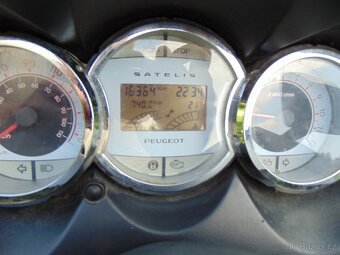 Peugeot Satelis 125 - 4