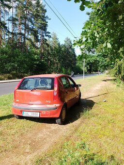 Fiat Punto 12 benzínu 59Kw😎 aktuální - 4