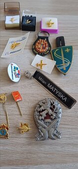 Vojenské odznaky a přívěšky - 4