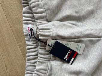Tommy Hilfiger baggy tepláky, vel M-L, nové - 4