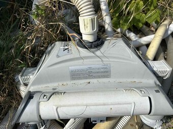 Prodám oválný bazén se vším potřebným příslušenstvím - 4