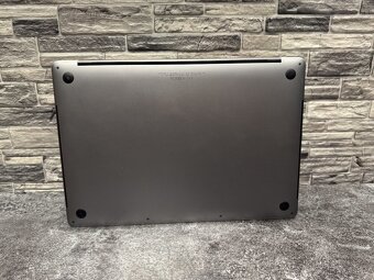 CTO MacBook Pro 15" 2017 i7 / 16GB / 500GB / Pro 560 - 4