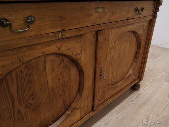 Stará stylová komoda - originál po renovaci - 4