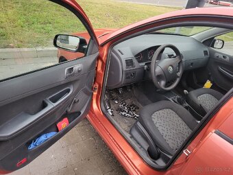 Fabia 1 combi 1.2 htp 2006, servisní knížka
- 4