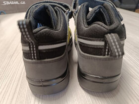 Nove dětské boty /membrána Keen, vel. 30 - 4