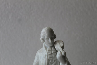 Postava s houslemi – Royal Dux - 4