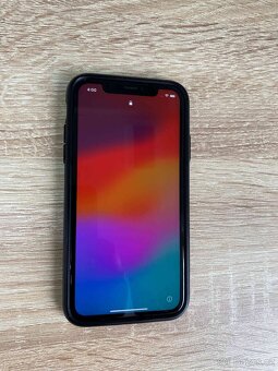 Nabízím k prodeji Iphone 11 64GB - 4