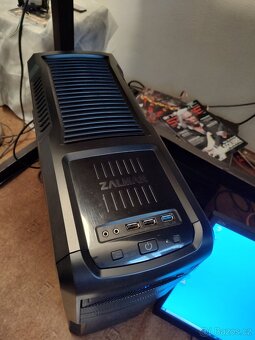 Kompletní PC Intel i5 ,8gb ram ,1tb , monitor - 4