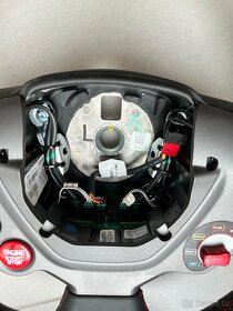 Volant Ferrari - 4