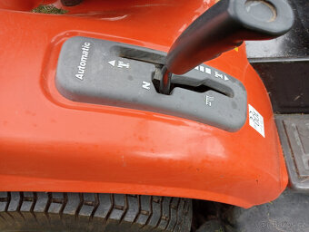 Prodám-zahradní traktor Husqvarna CTH191 Automat - 4