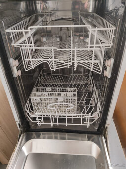Myčka nádobí značka Whirlpool 45 cm bílá - 4