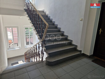 Pronájem prodejny a kanceláří, 300 m2, Chomutov, ul. Vršovců - 4