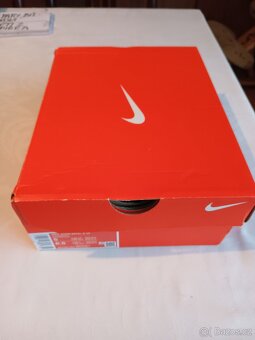 Bezecke tretry NIKE vel.37,5 - 4