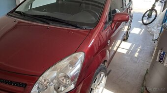 Corolla verso - 4