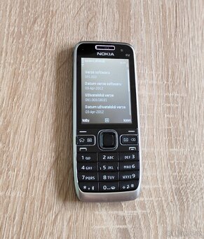 MOBILNÍ TELEFON NOKIA E52 (RM-469) - ZACHOVALÝ STAV - 4
