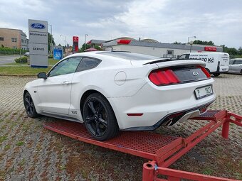 Ford Mustang 5.0 GT V8 - STK 07/2027 - 313 KW - 4