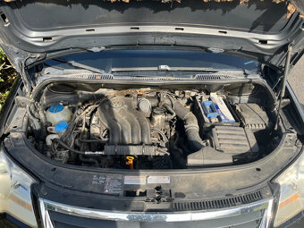 Volkswagen Touran 2.0i 80kW CNG - 4