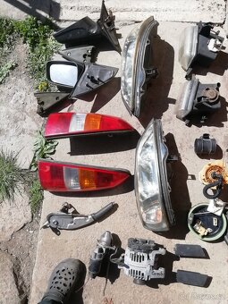 Díly na Opel Astra 1.8 - 4