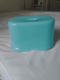 Dětská plastová stolička - 4