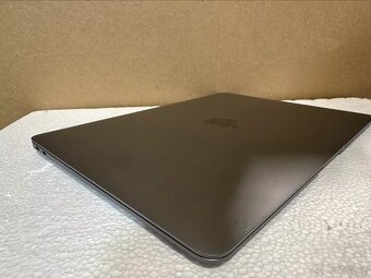 Macbook Air M1, Nefukční - 4