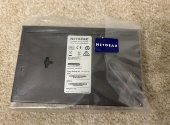 Switch NETGEAR GS108T - 4
