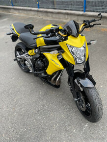 Kawasaki ER-6 - 4