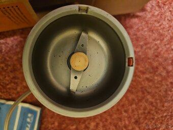 Elektrický mlýnek na kávu Straume – Retro za 500,-Kč - 4