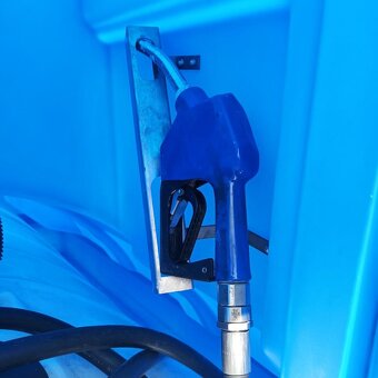 Nádrž na AdBlue 2500l - použitá - 4