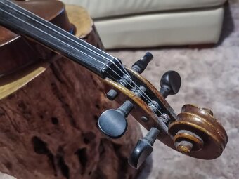 Antonius Stradivarius Cremonensis Faciebat Anno 1725 - 4