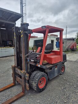 Vysokozdvižný vozík JZD SV30 A, nosnost 3000kg, diesel - 4