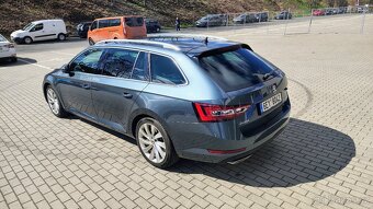Škoda SUPERB III kombi 2,0 TSI 206kW DSG 4x4 - 4