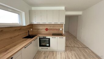 K pronájmu prostorný byt 3+kk se zahradou, Hořice, ul. Sladk - 4