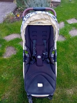 Prodám kočárek Mamas & Papas Armadillo - 4