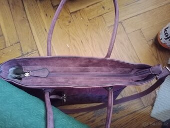 Č.1 červená kabelka - 4