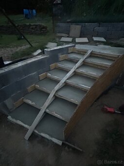 ŠALUNG (BEDNĚNÍ) - BETONOVÝCH SCHODŮ … - 4
