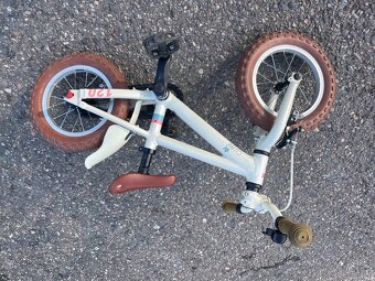 Dětské kolo 12" Cube 120 - 4