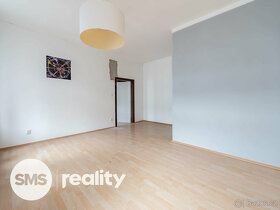 Prodej prostorného bytu 2+1  v centru Ostravy s možností inv - 4