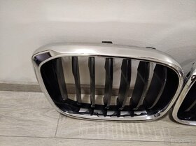 BMW X3 přední maska - 4