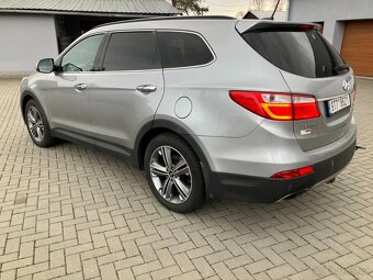 Hyundai Grand Santa Fe 2.2CRDI 4X4 LUXURY AT - 4
